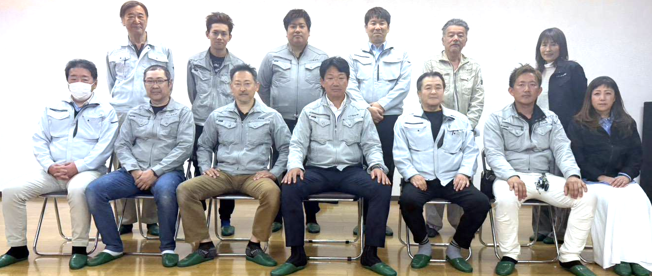 スタッフ集合写真
